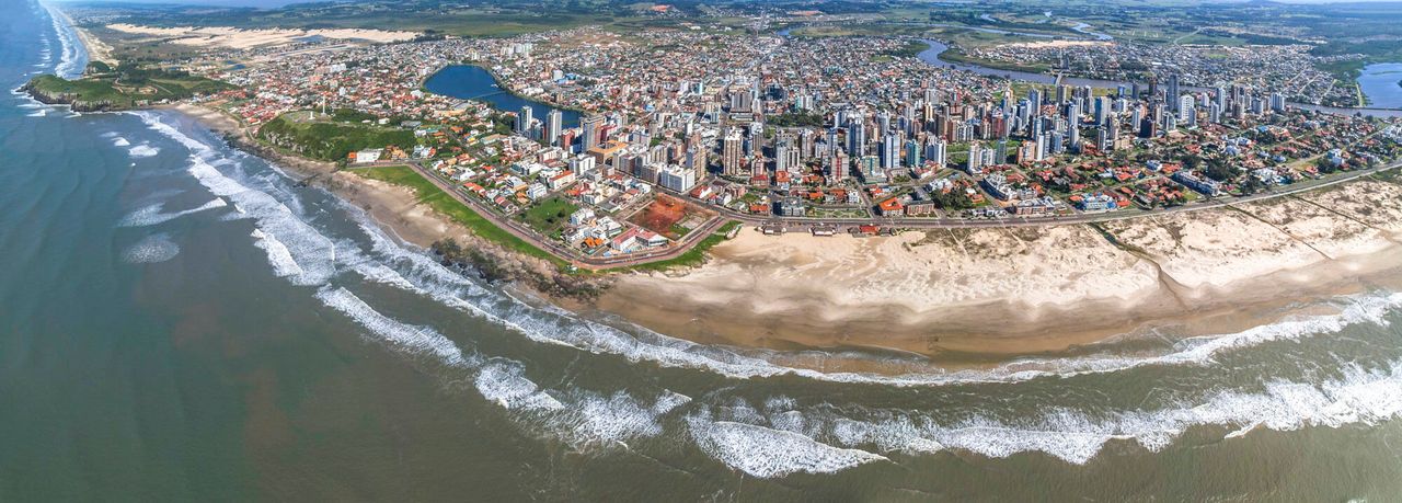 Há 51 anos realizando bons negócios